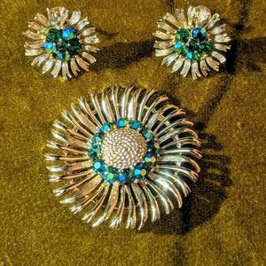 Lisner Brooch and earing set